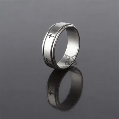 CINCIN Cincin Titanium Rotate Cross Silver 2 cincin_titanium_rotate_cross_sv_1