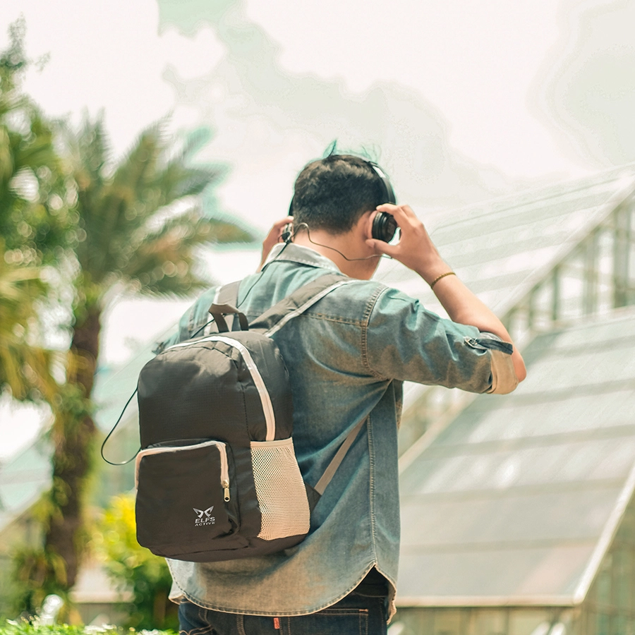 DAY PACK TAS RANSEL LIPAT ANTI AIR 20L FOLDABLE WATER RESISTANT BACKPACK 35020 HITAM SELETING ABU 4 daypack_fave_20l_black_3