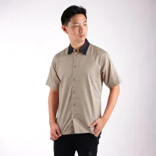 KEMEJA PENDEK Kemeja Pendek Pria Twill Kerah 2in1 Khaki