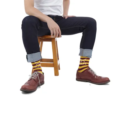 KAOS KAKI CASUAL PANJANG Kaos Kaki Panjang Harry Potter Socks Gryffindor Maroon Kuning 2 kkj_casual_gryffindor_3hdz_mo_1