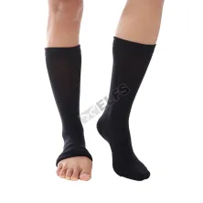 KAOS KAKI WUDHU Kaos Kaki Panjang Muslimah Wudhu Katun Spandek ST36 Hitam