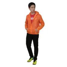 JAKET TRAINING Jaket Pria Parasut Transparan Ultra Light Weigt Orange